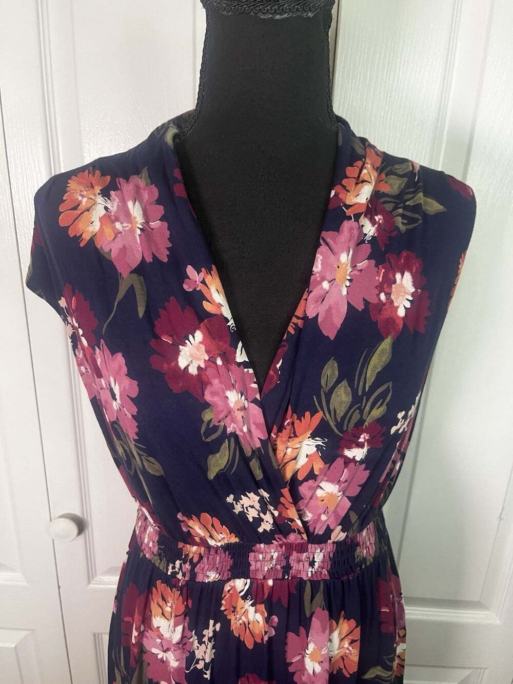 Isabel Maternity Nursing Navy Floral Faux Wrap Maxi Dress Sz M Smocked Cap Sleev - Picture 3 of 10
